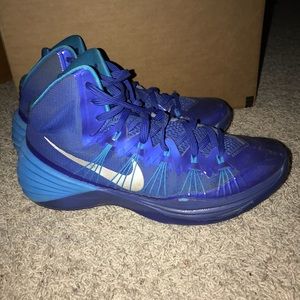 2013 hyperdunk basketball shoes blue